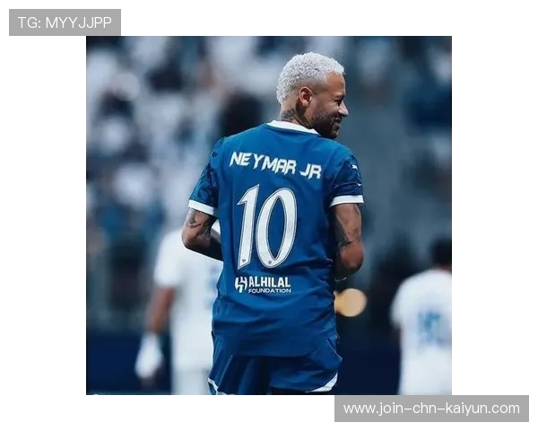 内马尔社媒删除与某歌手合照，八卦持续发酵