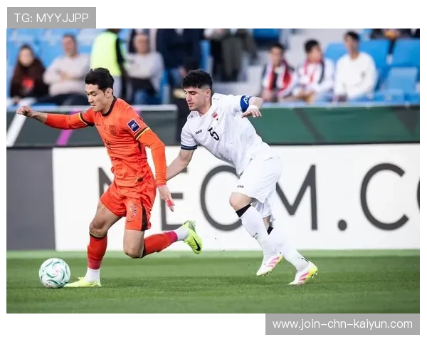 哈兰德直接凌空垫射险些改写比分:从赛场瞬间到日常训练的全链路体验 哈兰德直接凌空垫射险些改写比分:从赛场瞬间到日常训练的全链路体验