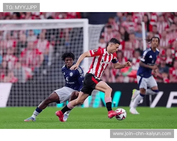 曼联全力备战热刺,目标锁定前四 曼联全力备战热刺,目标锁定前四